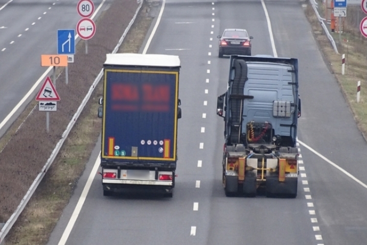 Rengeteg teherautós és buszos szabálytalankodott egy hét alatt